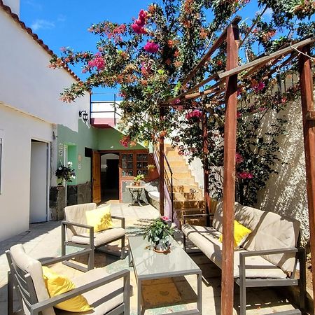Eden Guesthouse Sardina 外观 照片