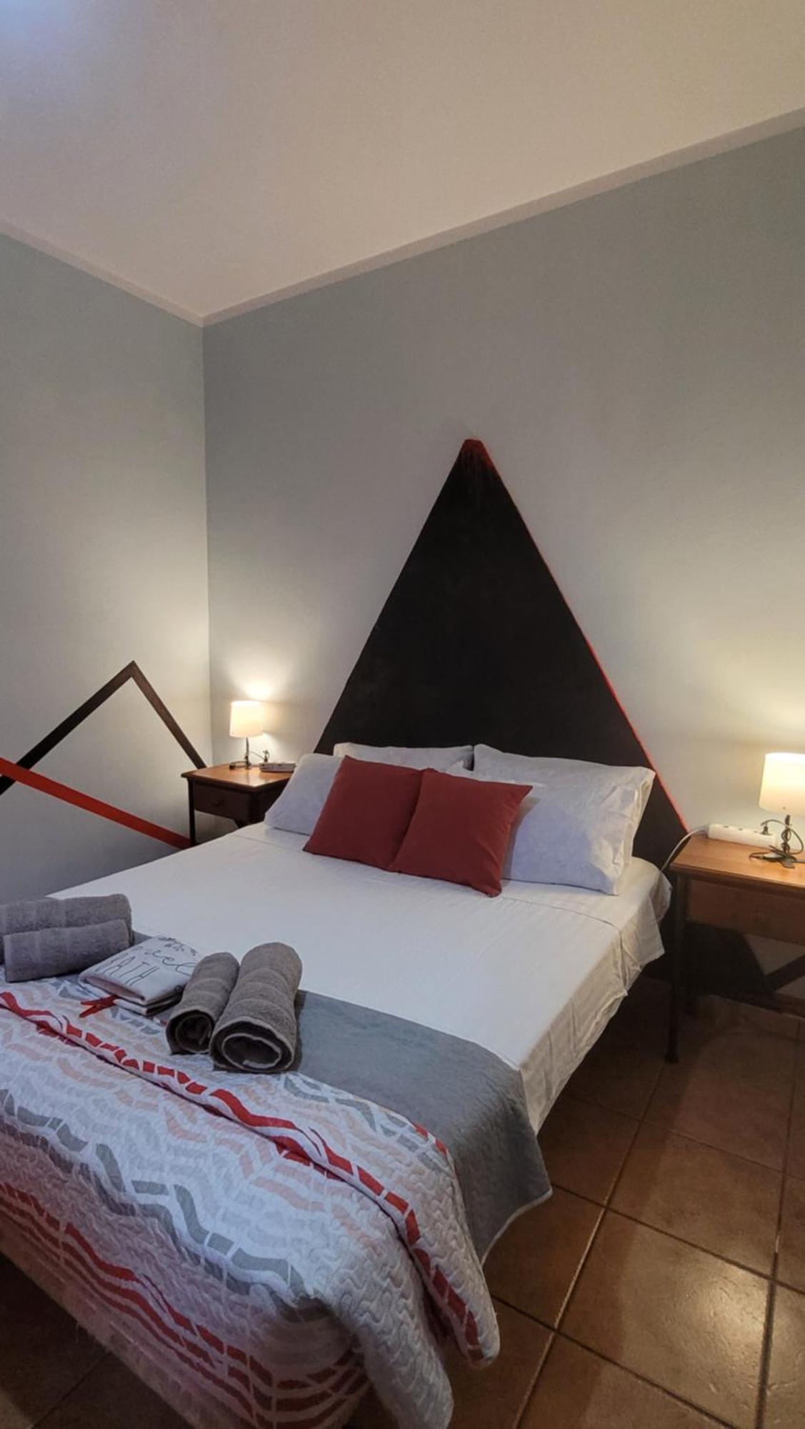 Eden Guesthouse Sardina 外观 照片