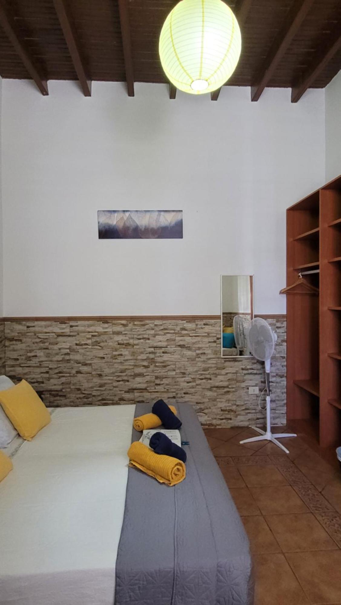 Eden Guesthouse Sardina 外观 照片